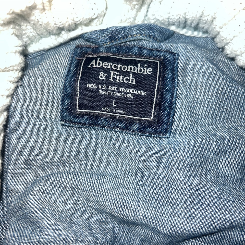 Jean jacket - Picture 3 of 5